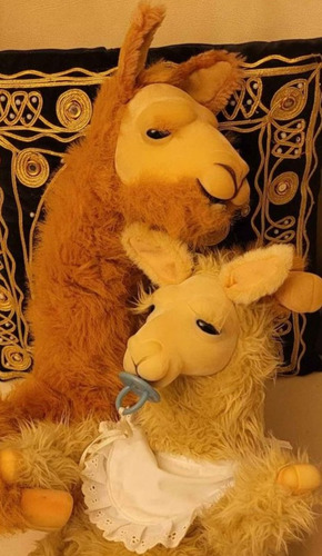 La Llama Que Llama Y Bebe Llama Hablan Publicidad Telecom Pa (Usado)
