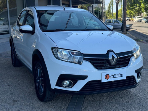 Renault Logan INTENS CVT