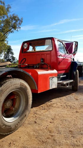 Ford F700 1985