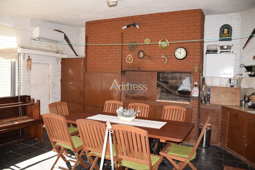 Casa En Country, 4 Dormitorios *- Ref: 3163