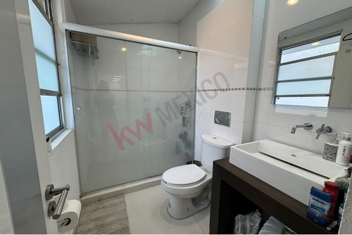 Casa En Venta, En Privada, Moderna, Recamara En Planta Baja, Rinconada De Los Álamos, Querétaro.