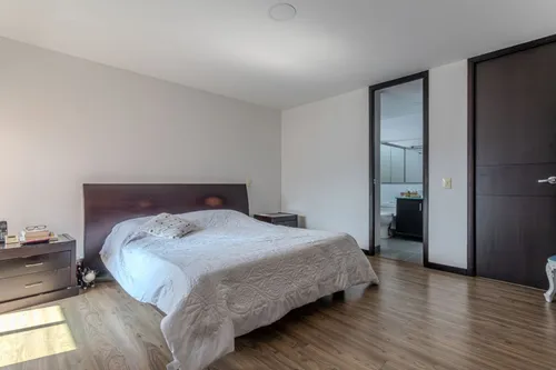 Apartamento En Venta En Loma Las Brujas. Cod V13816