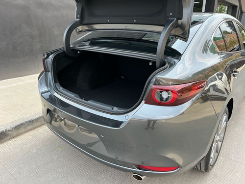 Mazda Mazda 3 2.0 i sport MHEV T/A sedan