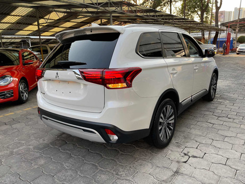 Mitsubishi Outlander 2.4 Se Plus Cvt 2019