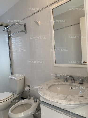 Oportunidad En Venta Playa Mansa - 2 Dormitorios Y Servicio- Ref: 27927