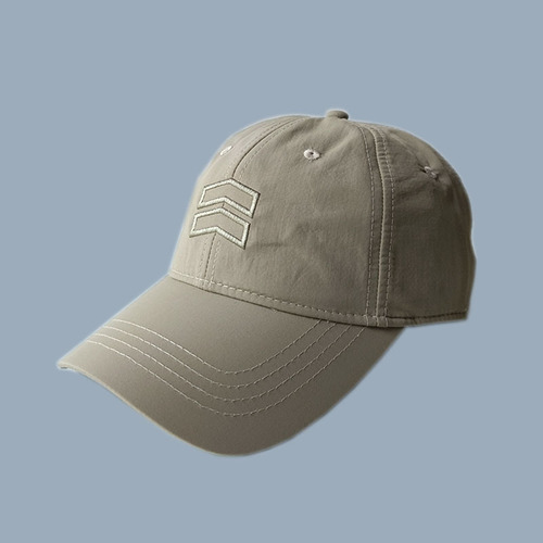 Gorra De Béisbol Pequeña Con Parte Superior Blanda Y Circunf