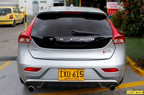 Volvo V40 2.0 T4 R-Desing Turbo
