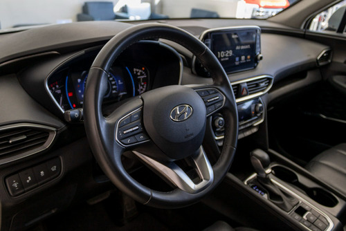 Hyundai Santa Fe Limited Tech 2.0 L