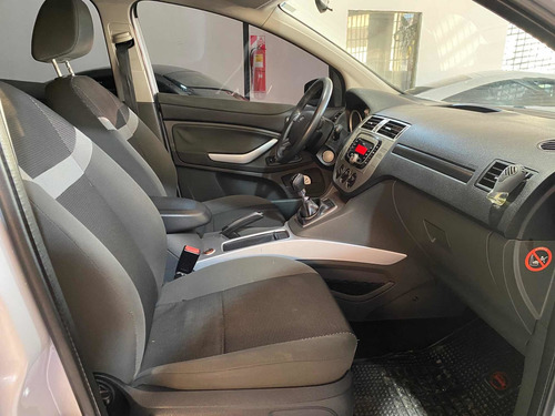 Imagen 10 de 22 de Ford Kuga 2012 2.5 Trend Mt 4x4 (ku01/ku04)