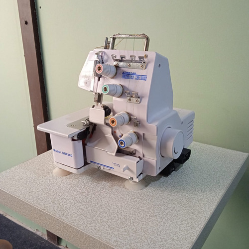 Imagen 2 de 8 de Overlock Semi Industrial Profesional La Mejor 4 Hilos !