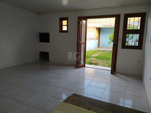 Casa Em Hípica Com 2 Dormitórios - Lu430809