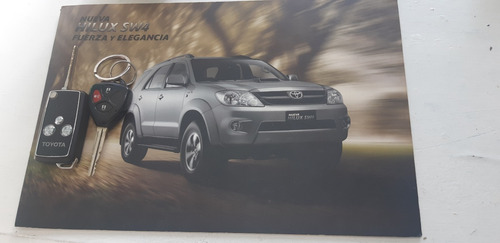 Toyota Sw4 3.0 Srv Cuero , At , 4 X 4 . Excelente. Titular