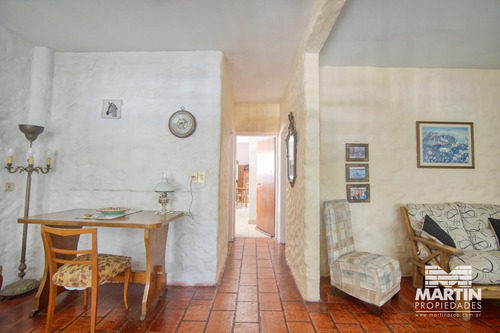 Casa 5 Ambientes, Suite, Playroom, Cochera X 2, Jardín Y Patio.