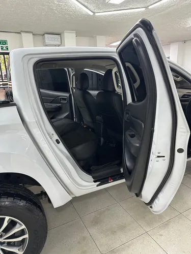 Mitsubishi L200 SPORTERO 2.5 High Power