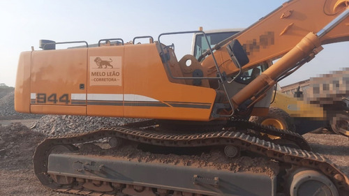 Escavadeira Liebherr R-944 C - Ano 2013 - Com 5.200 Horas