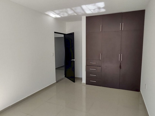 Casa Minimalista En Burgos De Cuernavaca, Temixco Morelos.