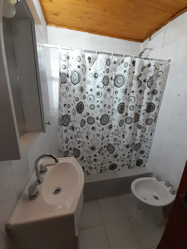 Departamento 2 Ambientes En Zona Céntrica San Clemente Del Tuyú, 4 Cuadras De La Playa, 5 Del Centro Y 6 Del Vivero