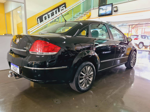 Imagem 3 de 9 de Fiat Linea 1.8 Essence 16v Flex 4p Manual