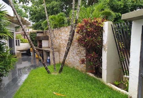 Imagen 11 de 11 de Casa En Venta En El Bosque C134823 Listeh Varela Tlf-0414-4183728