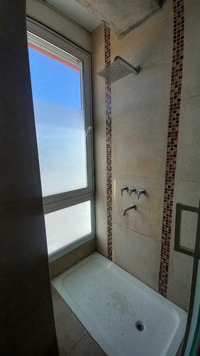Vendo. La Mejor Casa De Bª Jardín Inglés - Valle Escondido. 3d 3b