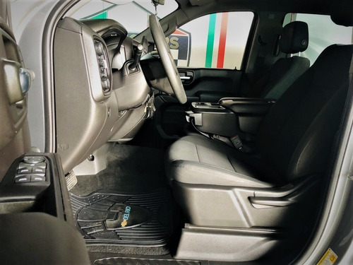 Imagen 9 de 15 de Chevrolet Silverado