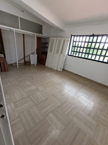 (hl28) Vendo Hermosa Casa En Colinas De Guataparo
