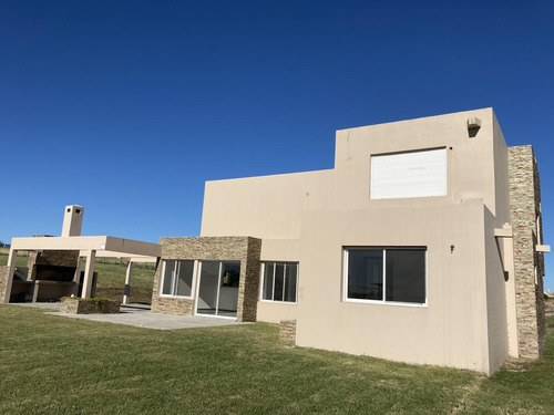 Casa - Countries/b.cerrado (carrasco)