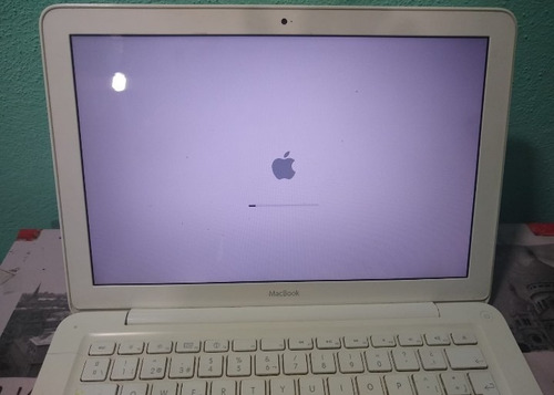 Macbook White 2010
