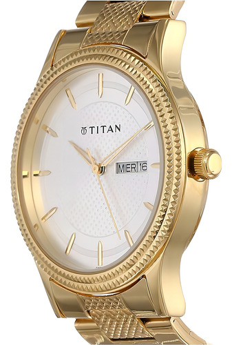 Reloj Analógico Titan Con Esfera Plateada Para Hombre - 1650ym05