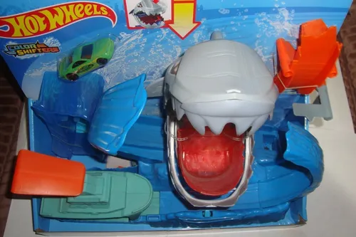 Hot wheels tiburon robot new arrivals