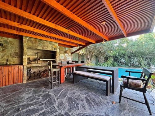 Espectacular Casa En Lo Barnechea (101647)