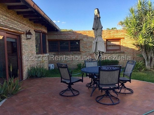 Imagen 24 de 30 de Mayerling Gonzalez Bm Vende Casa La Lagunita Country Club Mls #23-5183