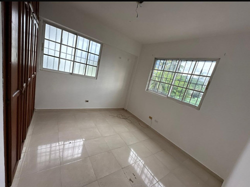 *oferta, Nuevo Precio *ensanche Ozama*se Vende Apartamento