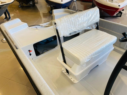 Imagen 5 de 10 de North Carolina 17 V Fly Full + Yamaha 60hp - Motor Haus S.a.