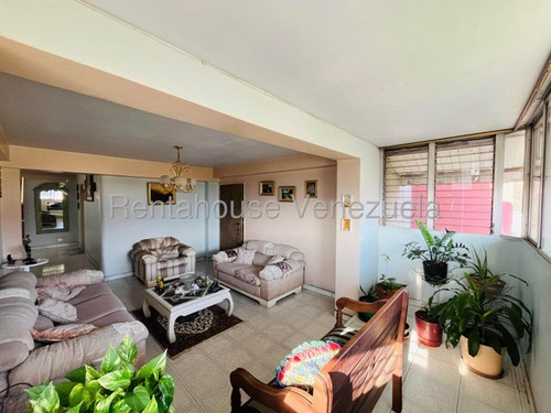Excelente Apartamento En Venta, Urb. Calicanto, Maracay, 25-18243 Mv