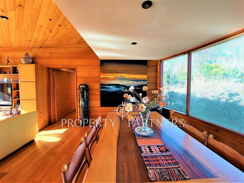 Imagen 10 de 30 de Hermosa Casa En Pucón Con Gran Vista Al Volcán