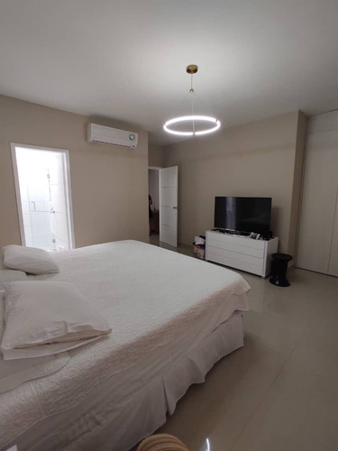 Imagen 17 de 20 de Townhouse En Venta Manantial Andres Peña 04244188819