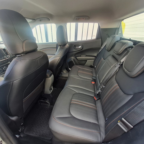 Imagen 4 de 13 de Fiat Toro 2.0 Volcano 4x4 At Pack Premium 2020