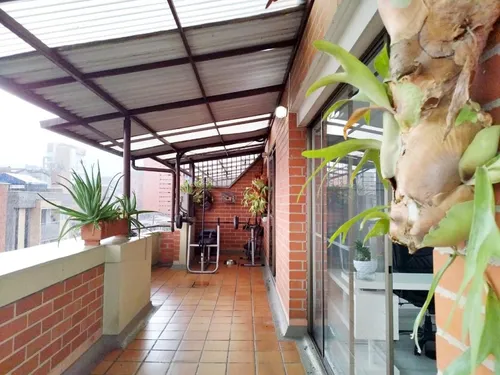 Apartamento En Venta En Laureles. Cod V16201