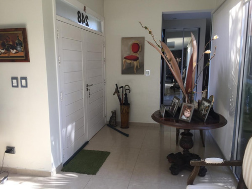 Imagen 3 de 30 de Hermosa Casa En Fincas De San Vicente Sector Chacras - Permuta Y Escucha Propuestas!!! Oportunidad