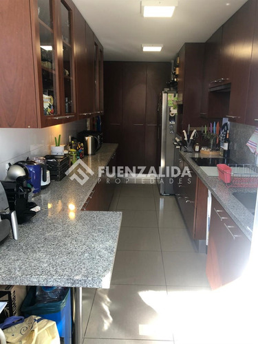 Departamento En Venta De 4 Dorm. En Lo Barnechea