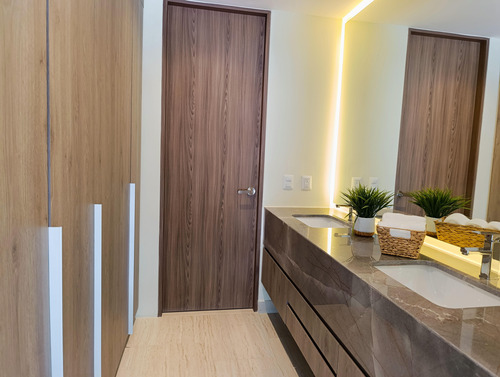 Departamento En Renta En Torre Zafiro, San Jerónimo, Monterrey