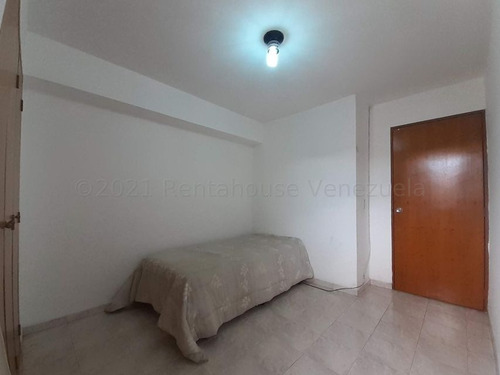 Imagen 6 de 12 de Eloisa Mejia Rentahouse Vende Apartamento En Valles De Camoruco Valencia 22-16808