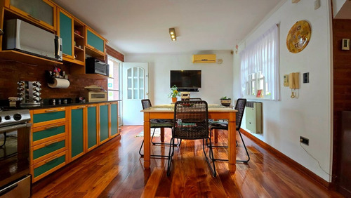 Venta Casa 5 Ambientes Parque Pileta Garaje