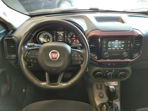 Imagem 5 de 8 de Fiat Toro 1.8 16v Evo Flex Freedom At6