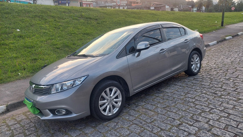 Honda Civic 1.8 Lxs Flex Aut. 4p