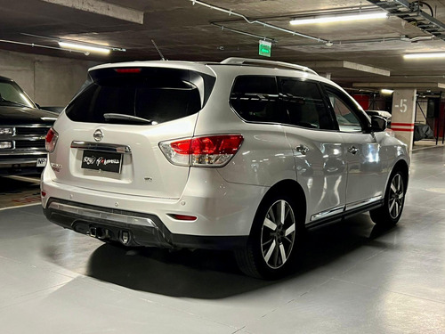 Nissan Pathfinder EXCLUSIVE 4x4