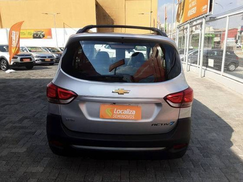 Imagem 2 de 9 de Chevrolet Spin 1.8 Activ7 8v Flex 4p Automático