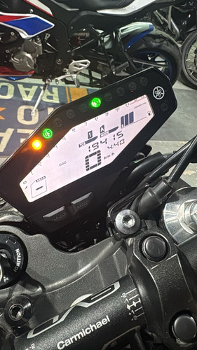 Yamaha Mt09 - 2021 - Con Accesorios En Stg Motosport