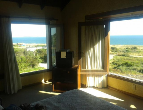 Imagen 3 de 22 de Venta De Casa De 4 Dormitorios En Las Grutas
